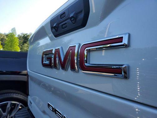 2024 GMC Sierra 2500 Denali