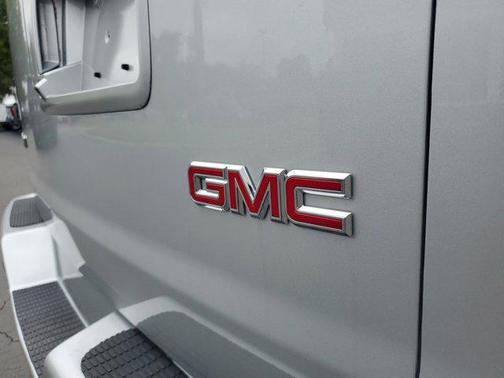 2025 GMC Savana 2500 Work Van