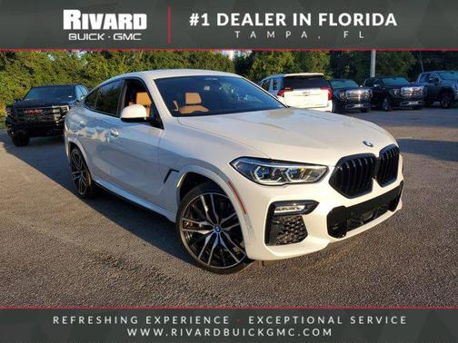 2021 BMW X6 M50i