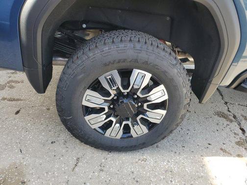 2025 GMC Sierra 2500 Denali