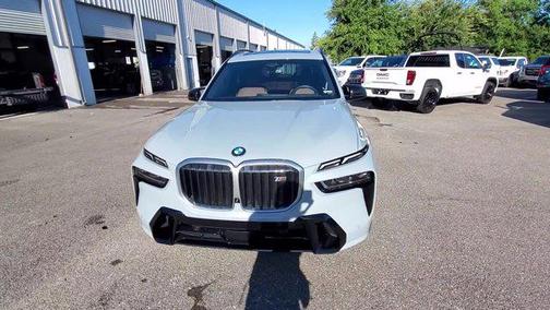 2024 BMW X7 M60i