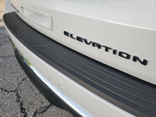 2026 GMC Yukon XL 2WD Elevation