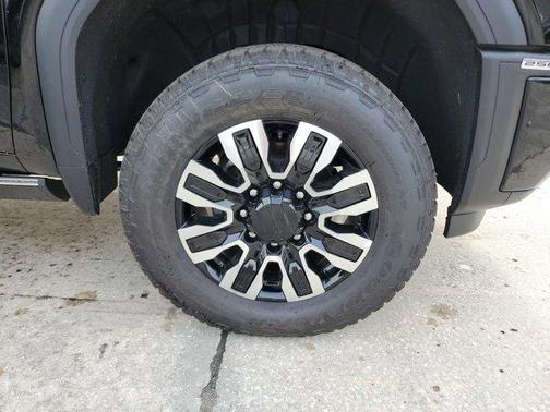 2025 GMC Sierra 2500 Denali Ultimate