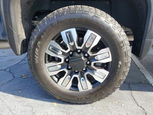 2025 GMC Sierra 2500 Denali