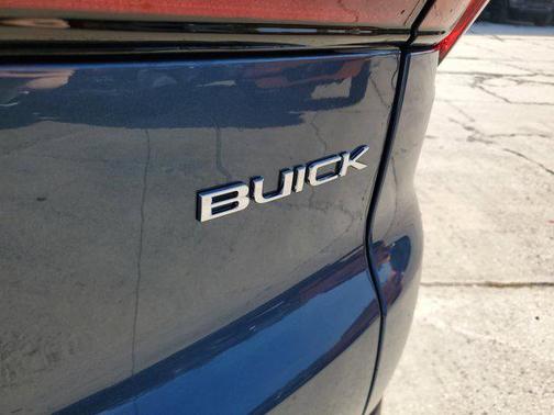 2025 Buick Enclave Preferred FWD