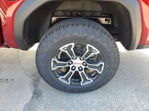 2025 GMC Canyon Base