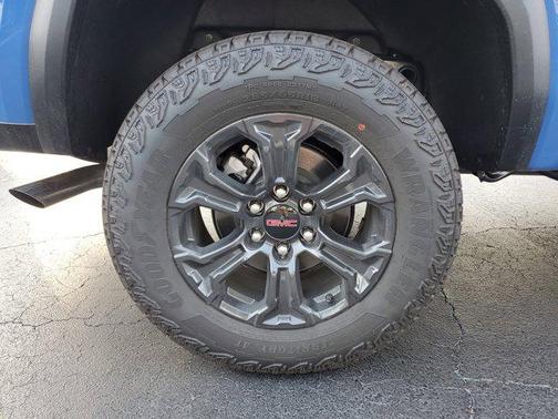 2025 GMC Canyon Elevation
