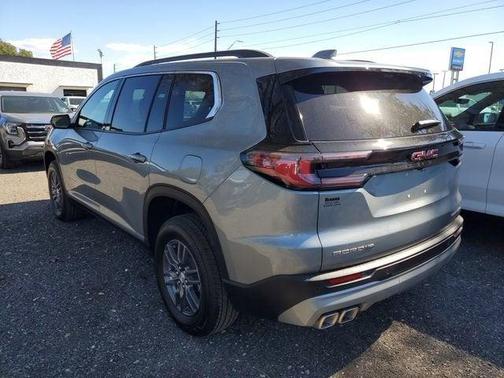 2026 GMC Acadia Elevation FWD