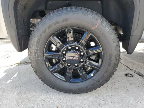Sterling Metallic 2026 GMC Sierra 2500 AT4