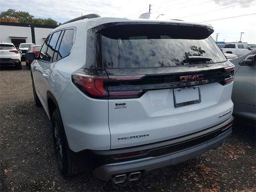 2026 GMC Acadia Elevation FWD