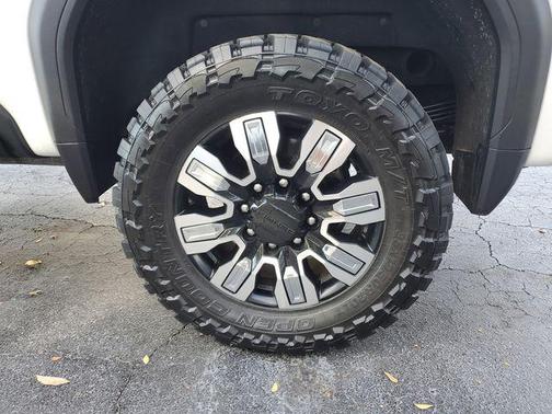 2024 GMC Sierra 2500 Denali