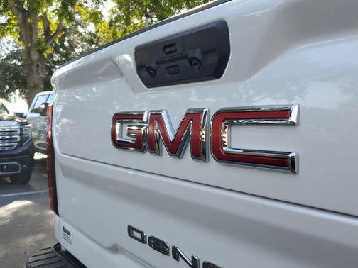2024 GMC Sierra 2500 Denali