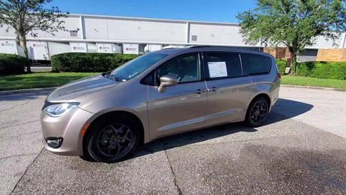 2018 Chrysler Pacifica Touring Plus