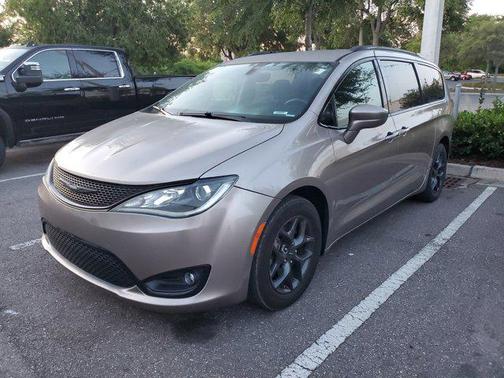 2018 Chrysler Pacifica Touring Plus