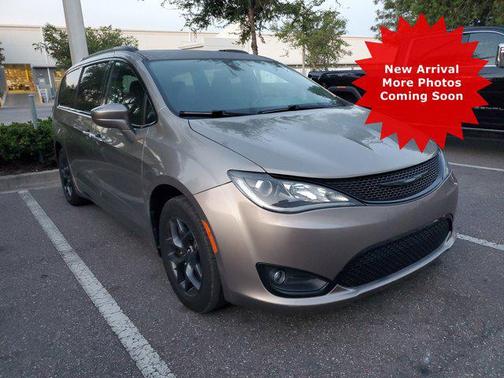 2018 Chrysler Pacifica Touring Plus