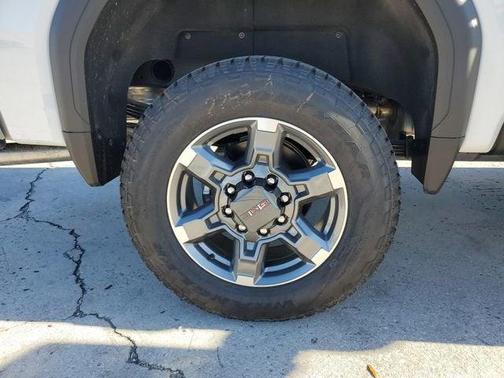 2026 GMC Sierra 2500 SLT