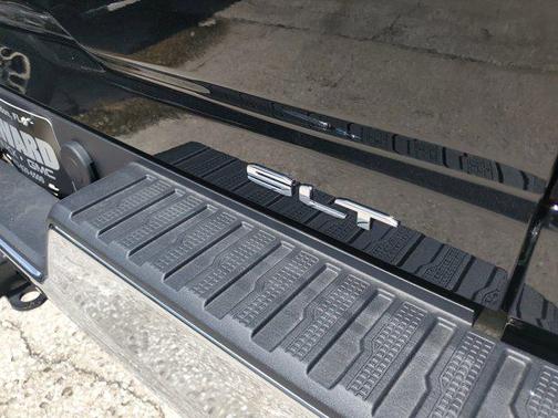 2025 GMC Sierra 2500 SLT