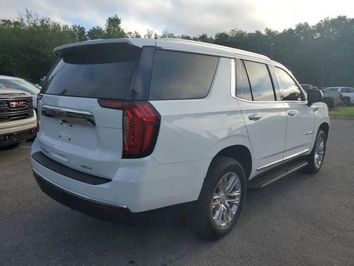 Summit White 2022 GMC Yukon SLT