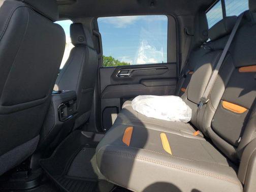 2025 GMC Sierra 2500 AT4