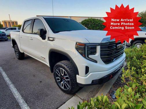 2023 GMC Sierra 1500 AT4