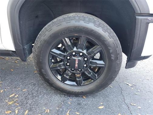 2024 GMC Sierra 2500 AT4