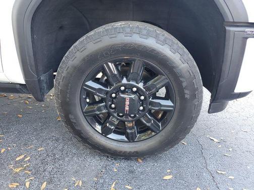 2024 GMC Sierra 2500 AT4