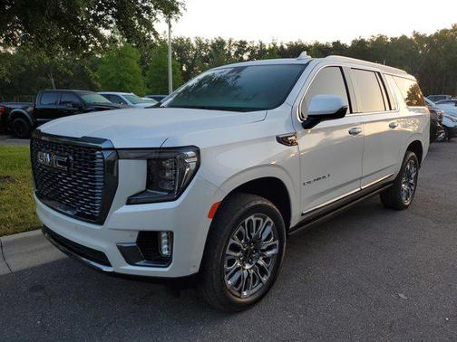 2023 GMC Yukon XL Denali Ultimate