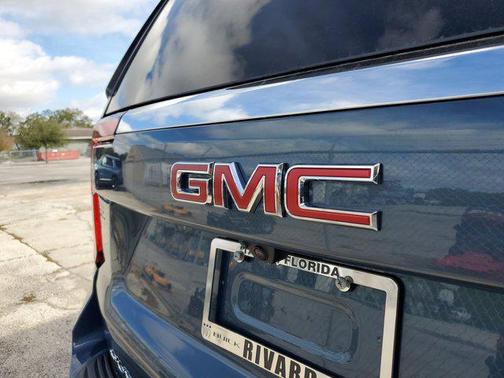 2026 GMC Yukon XL 2WD Elevation