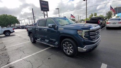 2022 GMC Sierra 1500 SLT