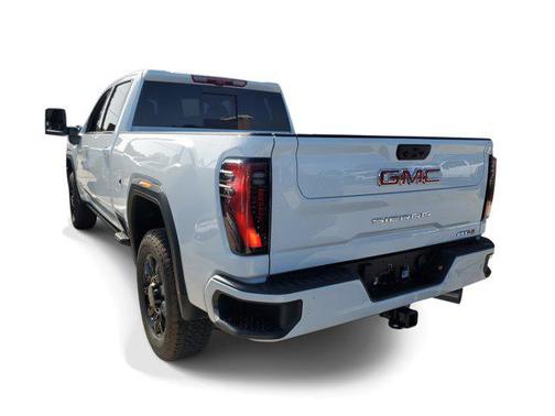 2025 GMC Sierra 2500 AT4