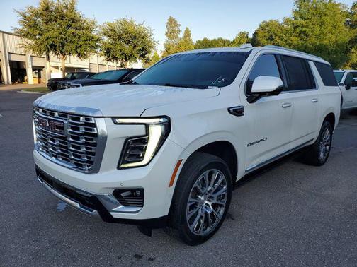 White Frost Tricoat 2025 GMC Yukon XL Denali