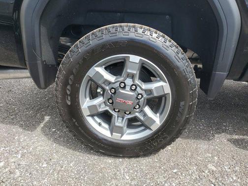 2025 GMC Sierra 2500 SLT