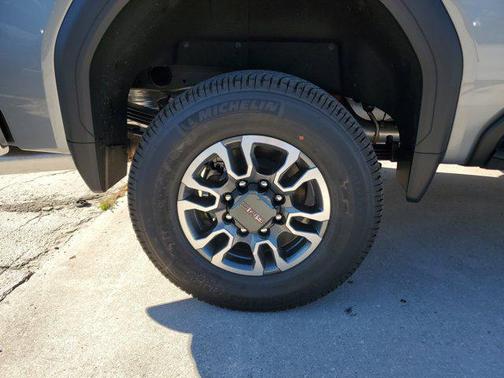2026 GMC Sierra 2500 SLT