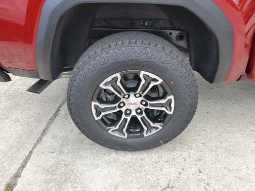 2025 GMC Canyon Base