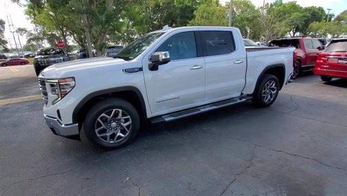 2022 GMC Sierra 1500 SLT