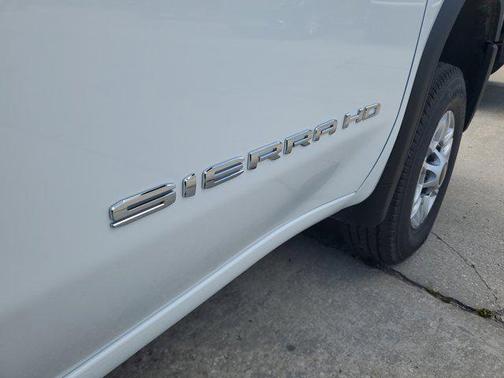 2025 GMC Sierra 2500 Base