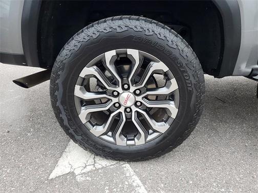 2024 GMC Canyon Denali