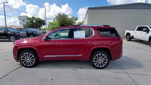 2023 GMC Acadia Denali