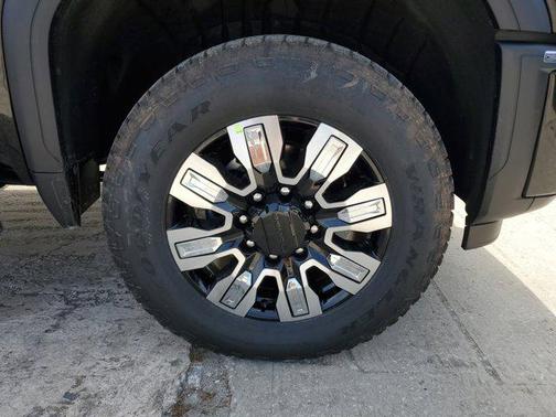 2025 GMC Sierra 2500 Denali