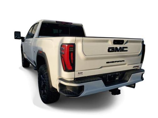Summit White 2024 GMC Sierra 2500 AT4