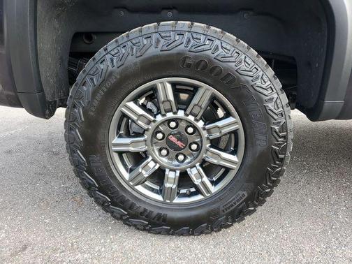 2025 GMC Sierra 1500 AT4X