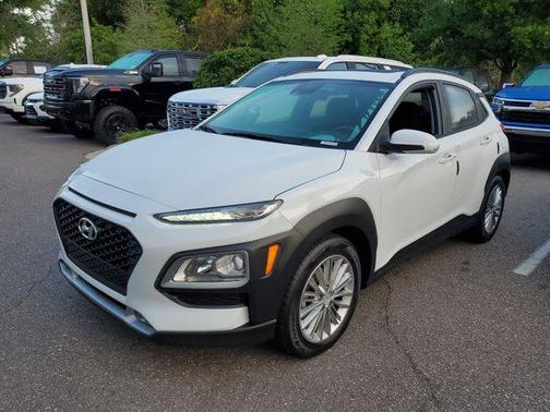 2020 Hyundai KONA SEL Plus