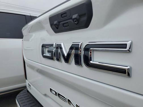 2025 GMC Sierra 2500 Denali Ultimate