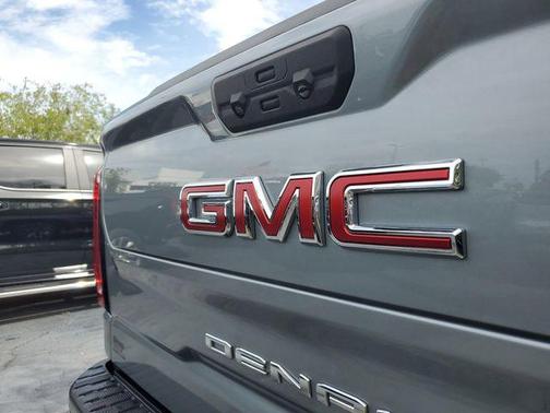 Sterling Metallic 2023 GMC Sierra 1500 Denali