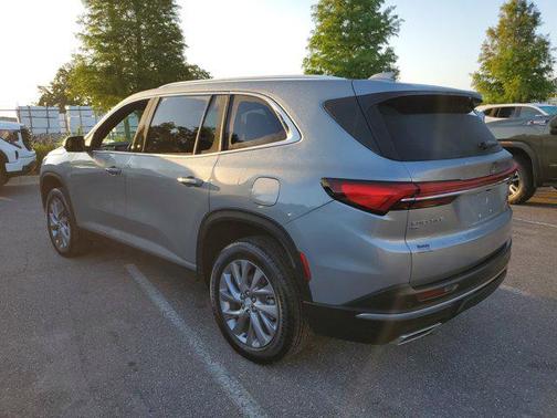 2025 Buick Enclave Preferred FWD