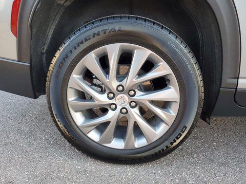 2025 Buick Enclave Preferred FWD
