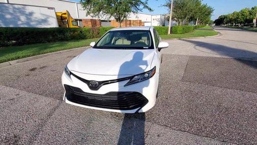 2018 Toyota Camry LE
