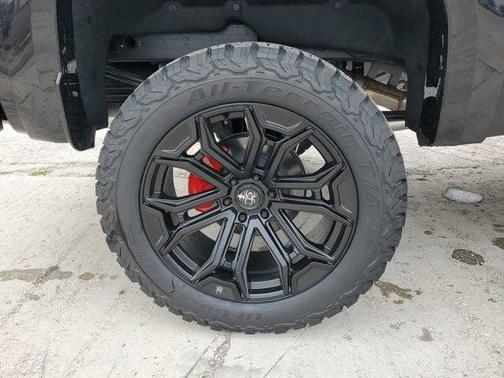 Onyx Black 2026 GMC Sierra 1500 AT4