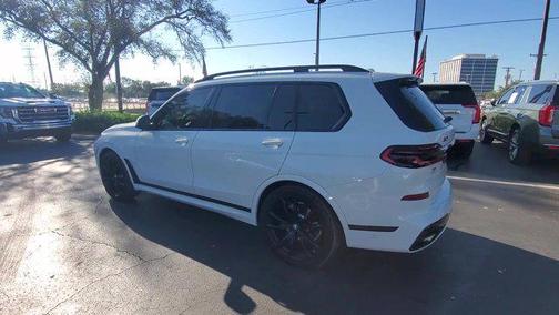 2024 BMW X7 xDrive40i