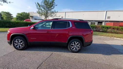2023 GMC Acadia FWD SLT